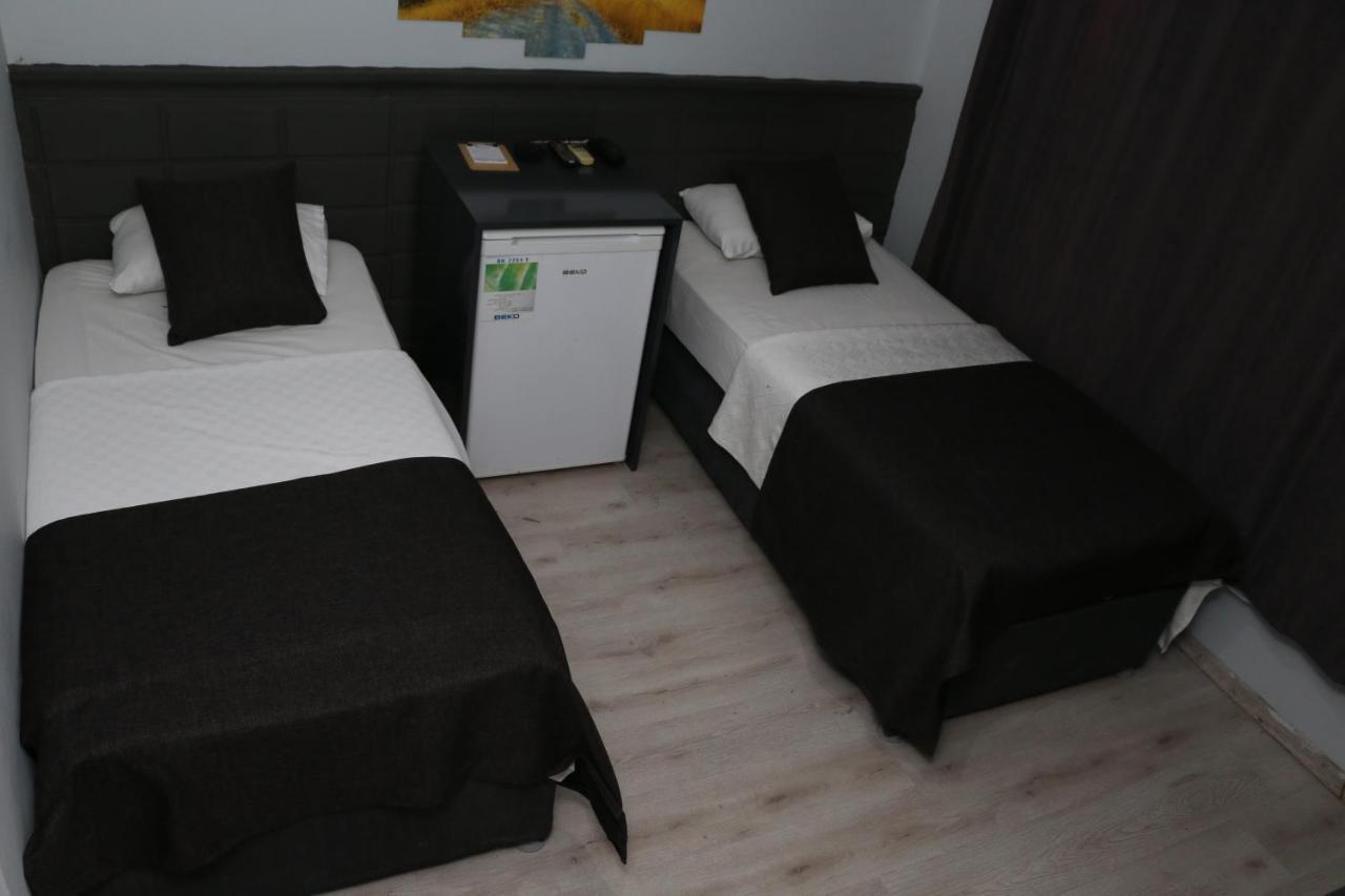 Asus Palmiye Otel Adana Esterno foto